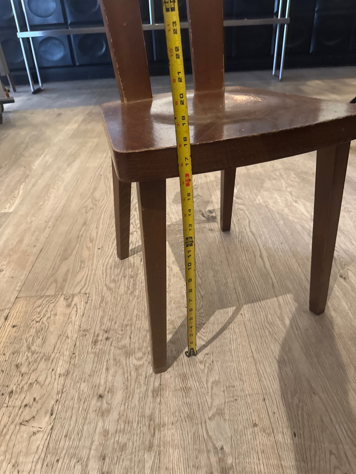 Original chair seat-height tape photo; approximately 18 inches.